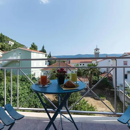 One-bedroom In קלק